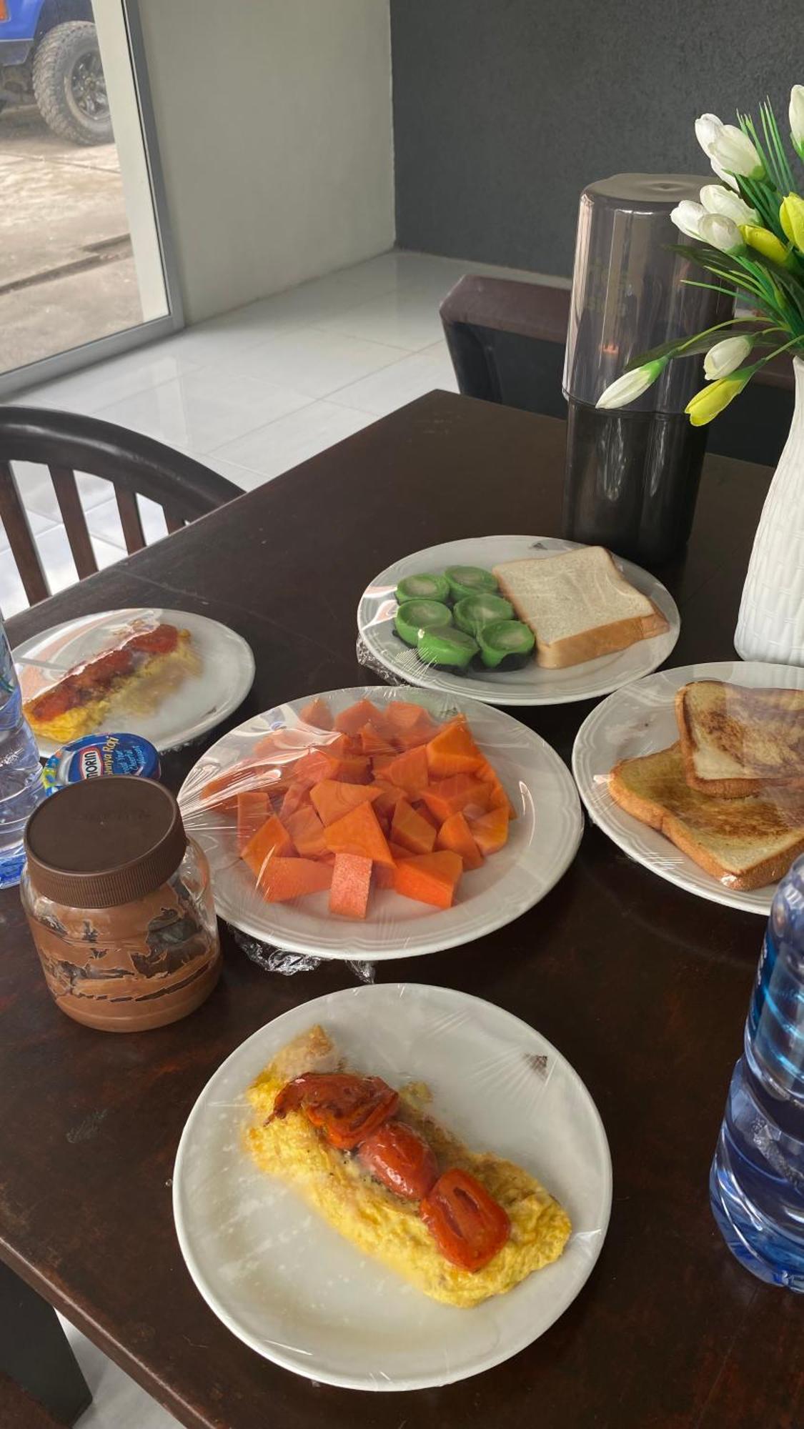 Robiu Bed & Breakfast บันยูวังงี ภายนอก รูปภาพ