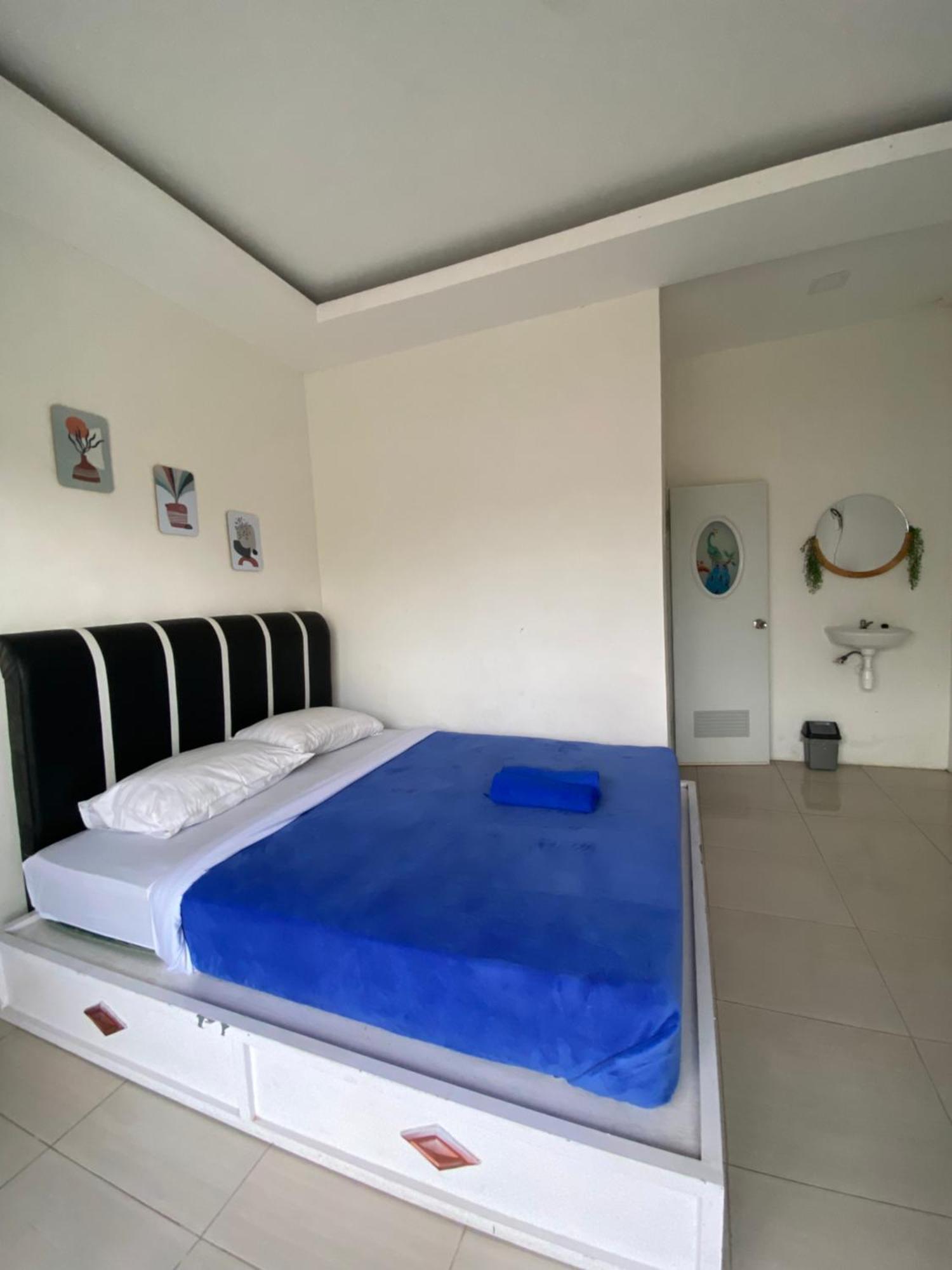 Robiu Bed & Breakfast บันยูวังงี ภายนอก รูปภาพ