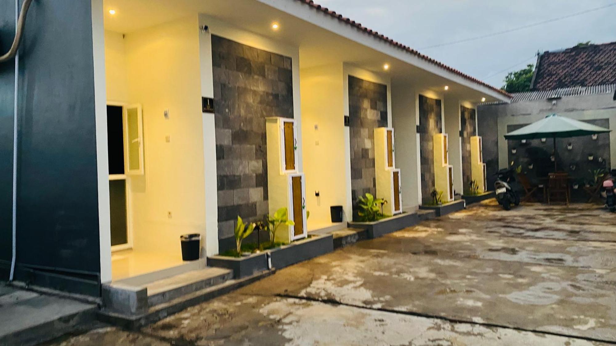 Robiu Bed & Breakfast บันยูวังงี ภายนอก รูปภาพ