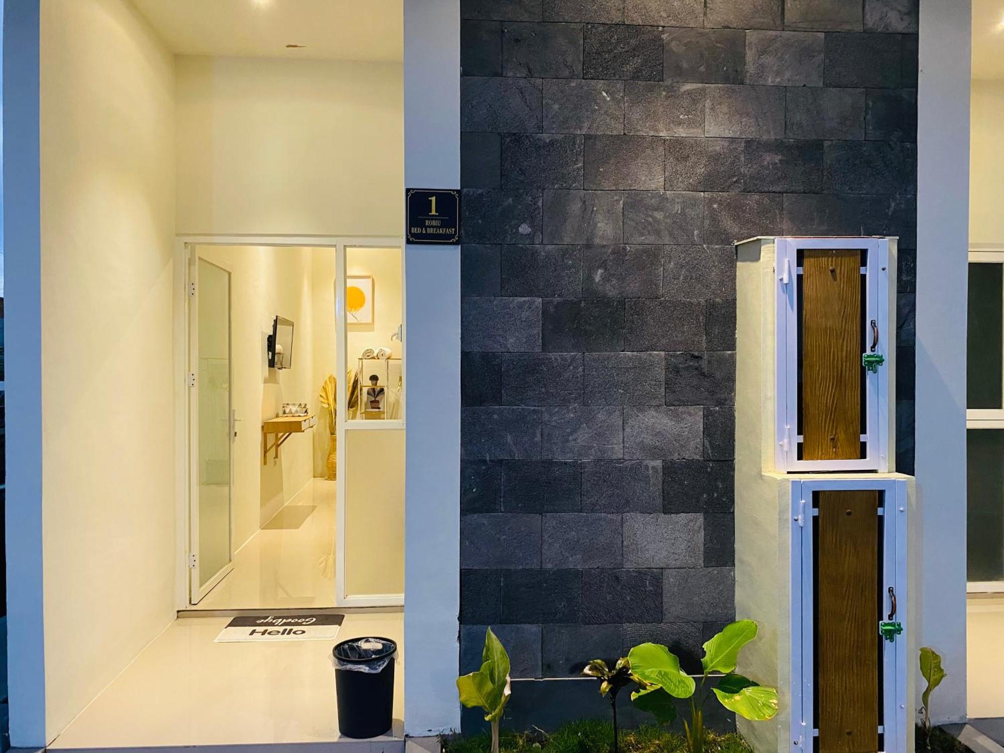 Robiu Bed & Breakfast บันยูวังงี ภายนอก รูปภาพ