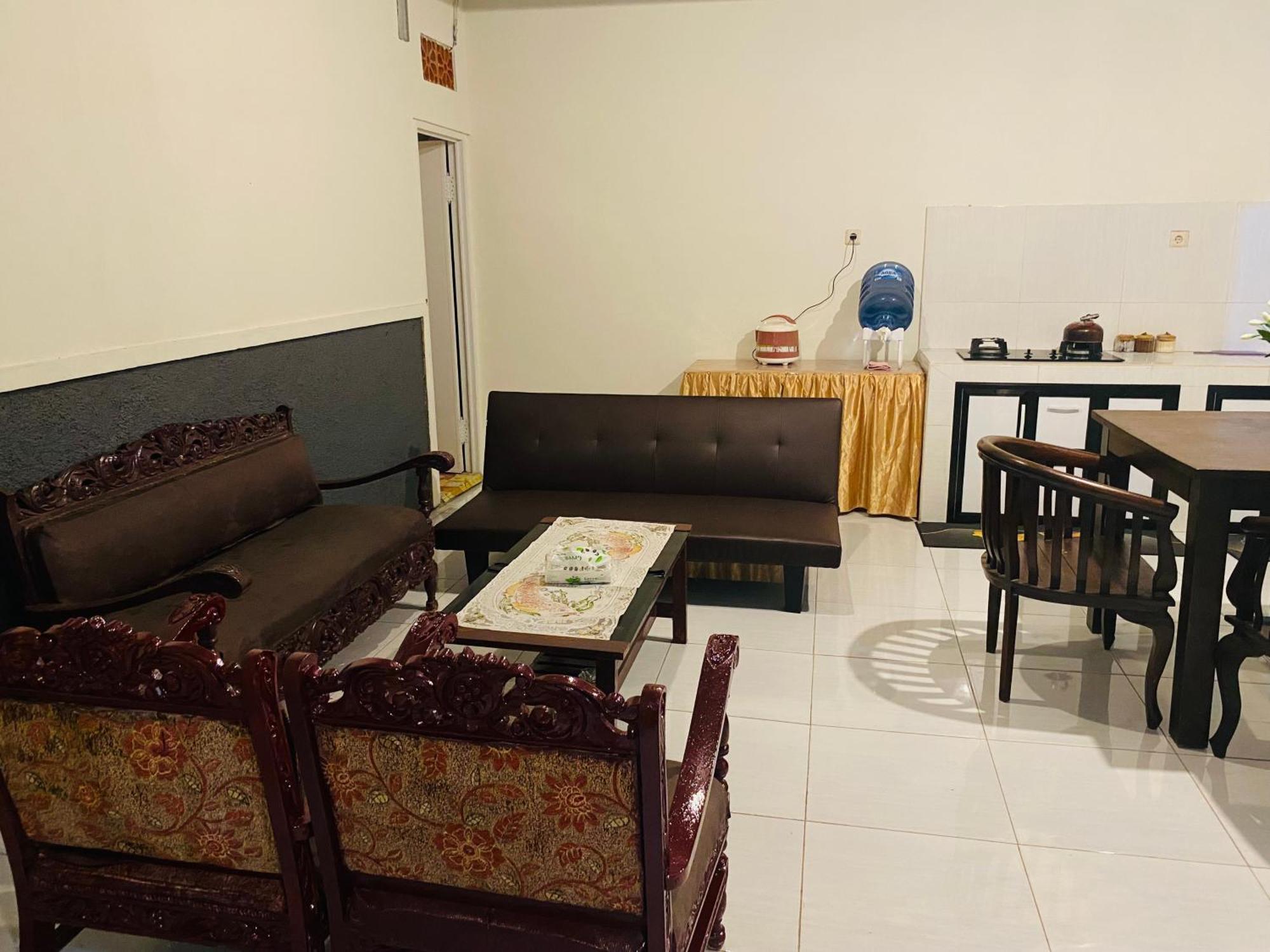 Robiu Bed & Breakfast บันยูวังงี ภายนอก รูปภาพ