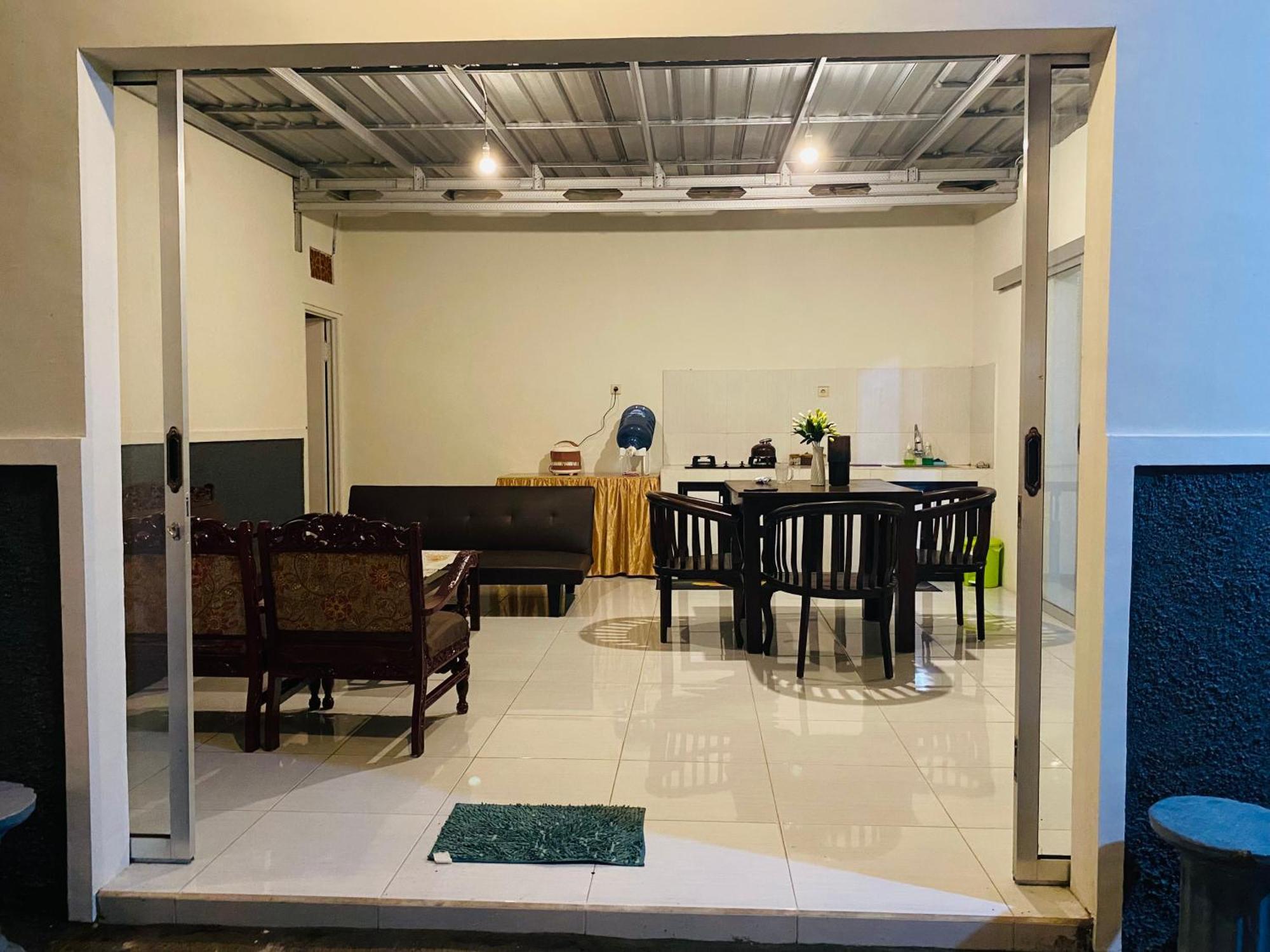 Robiu Bed & Breakfast บันยูวังงี ภายนอก รูปภาพ